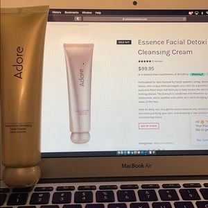 Adore Essence Facial Detoxifying Cleansing Cream